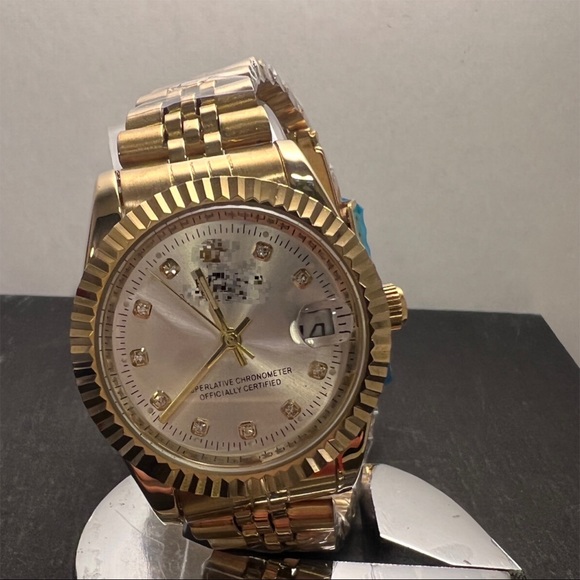 Luxury Watch for Women GOLD - NEW - Picture 3 of 3